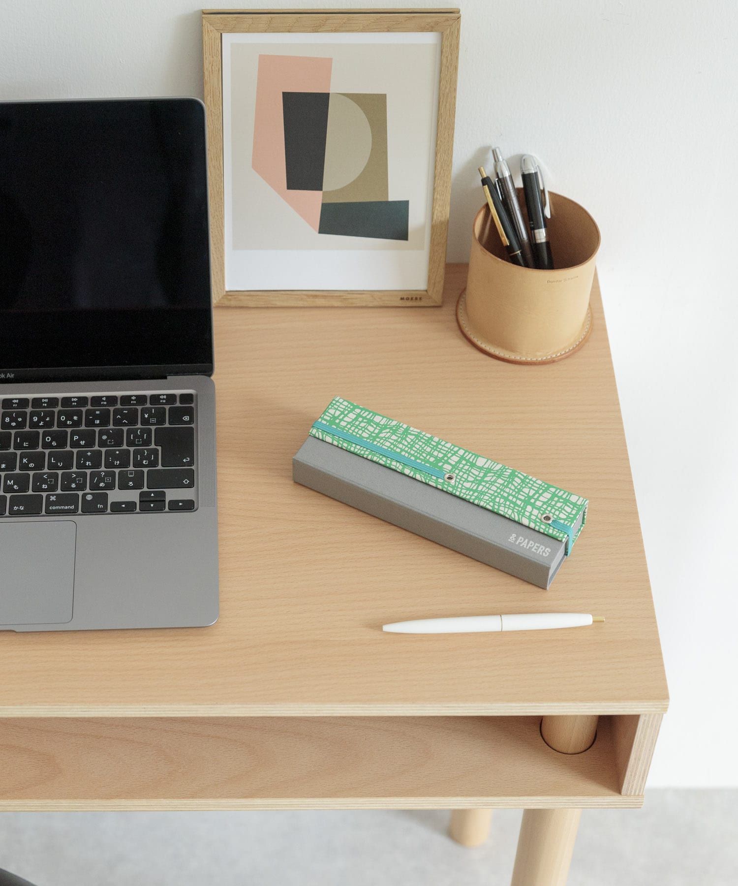 &PAPERS　別注TRI PEN CASE grid green -