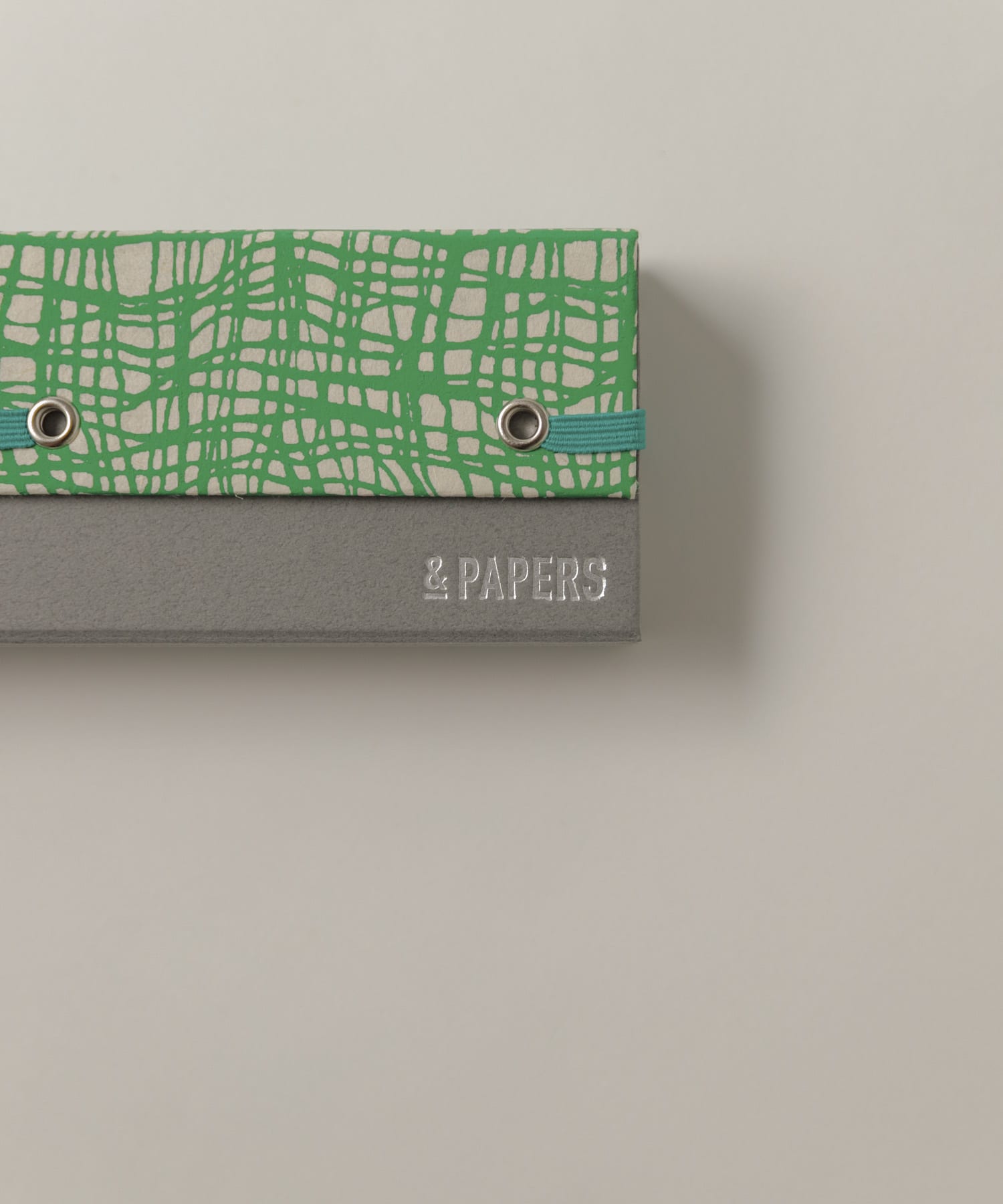 &PAPERS　別注TRI PEN CASE grid green -