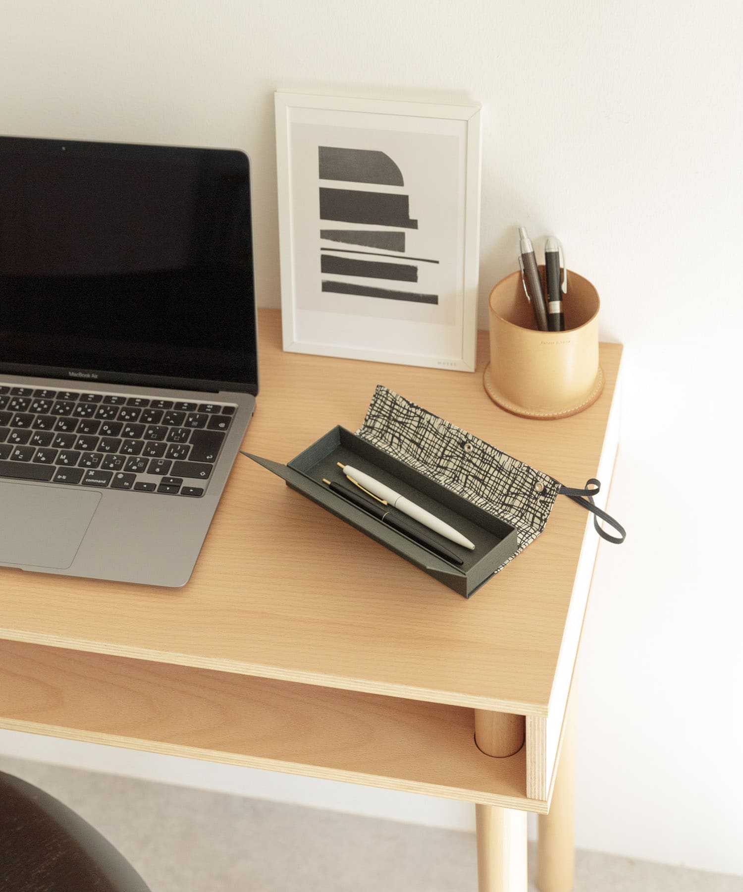 &PAPERS　別注TRI PEN CASE