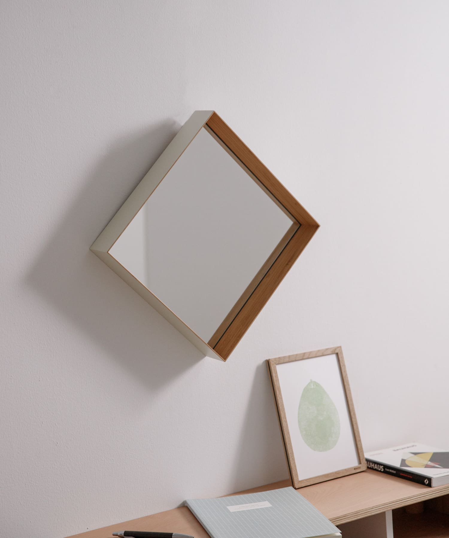 TEORI　TEORI　ZERO KAKU 壁掛けミラー