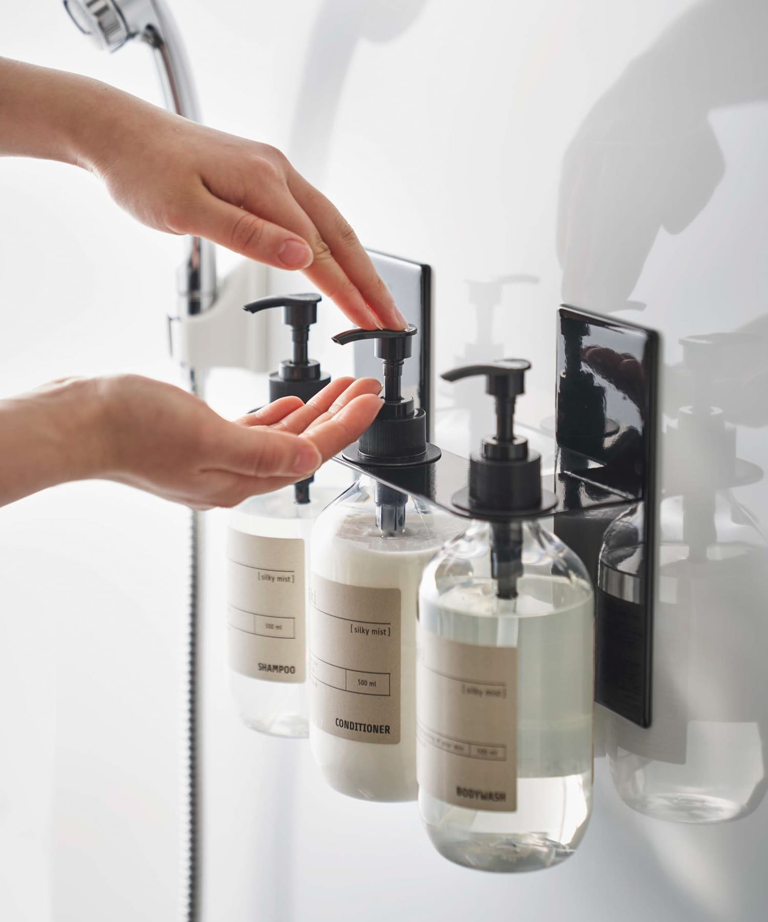 tower　マグネットディスペンサーホルダー3連 ブラック -