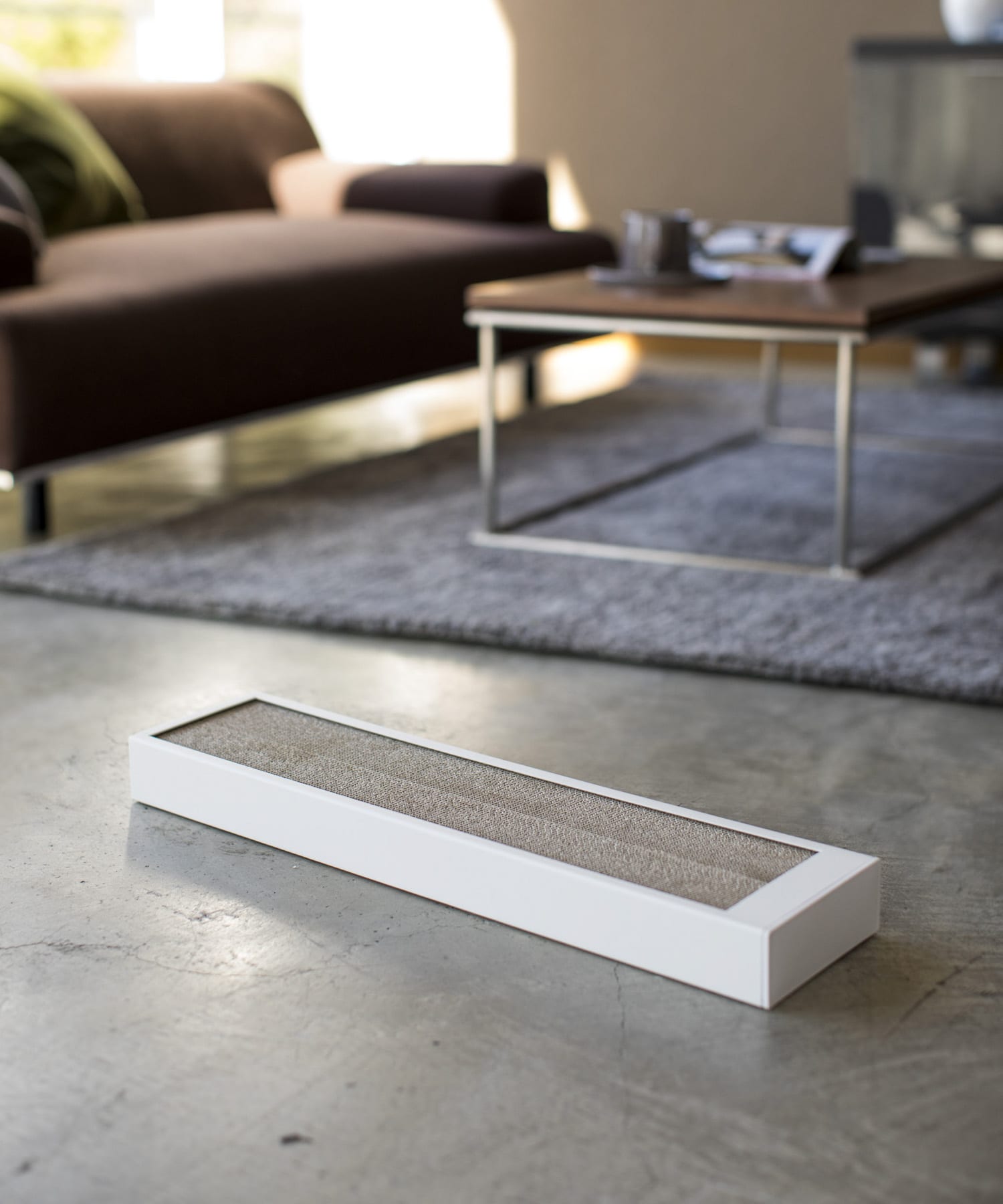 tower　猫の爪とぎケース ホワイト -