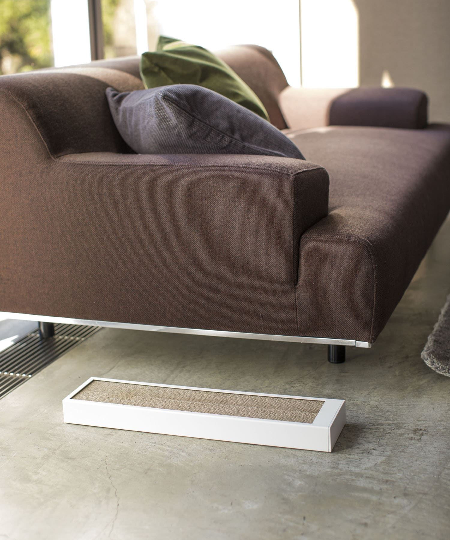 tower　猫の爪とぎケース ホワイト -