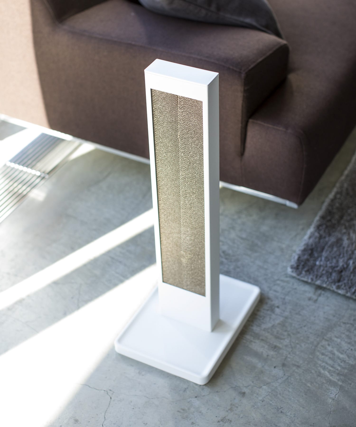 tower　猫の爪とぎスタンド ホワイト -