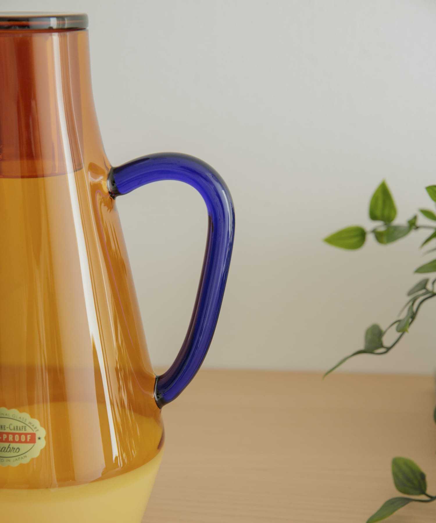 amabro　TWO TONE CARAFE Amber -