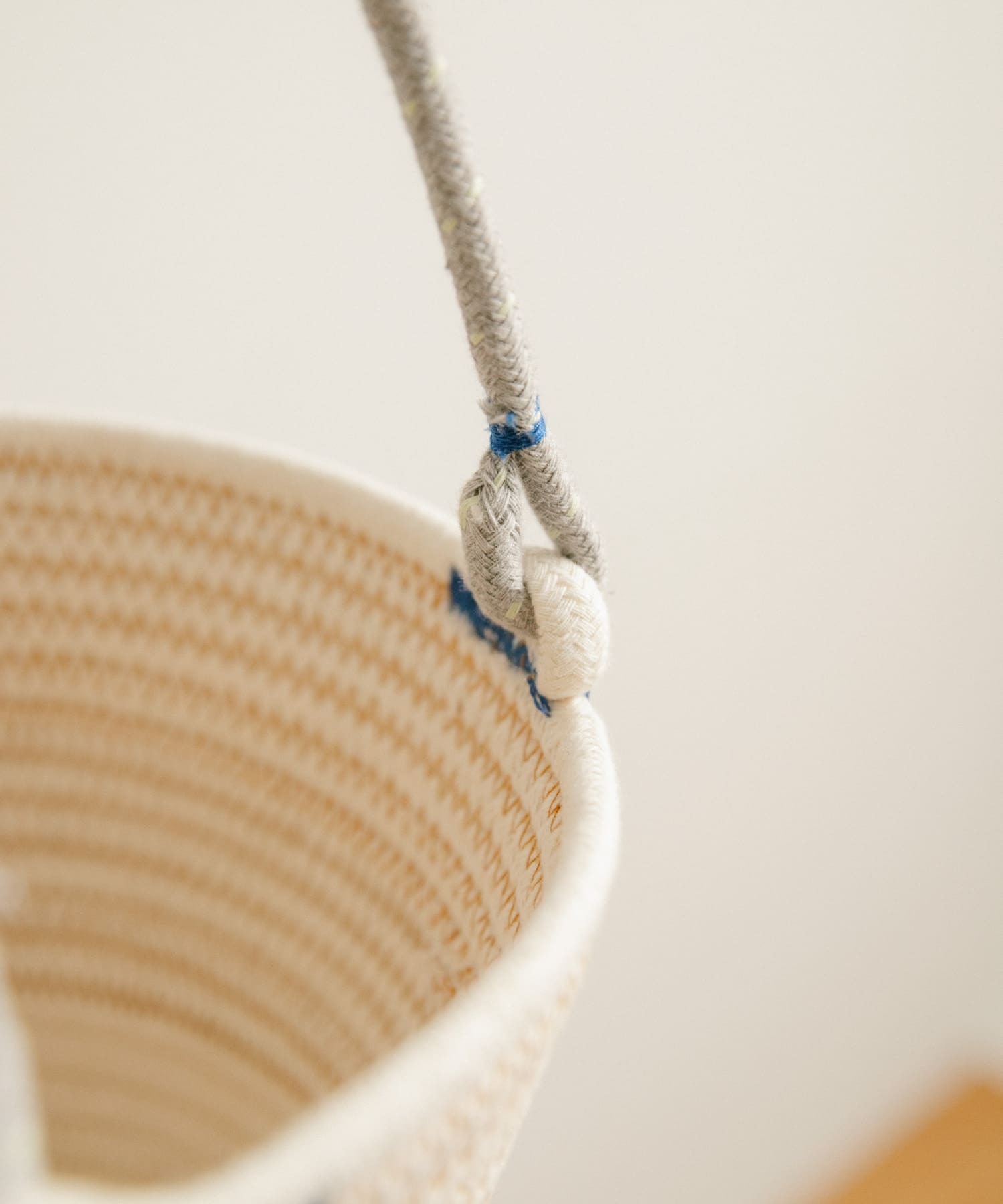 amabro　COTTON HANGING BASKET BL -