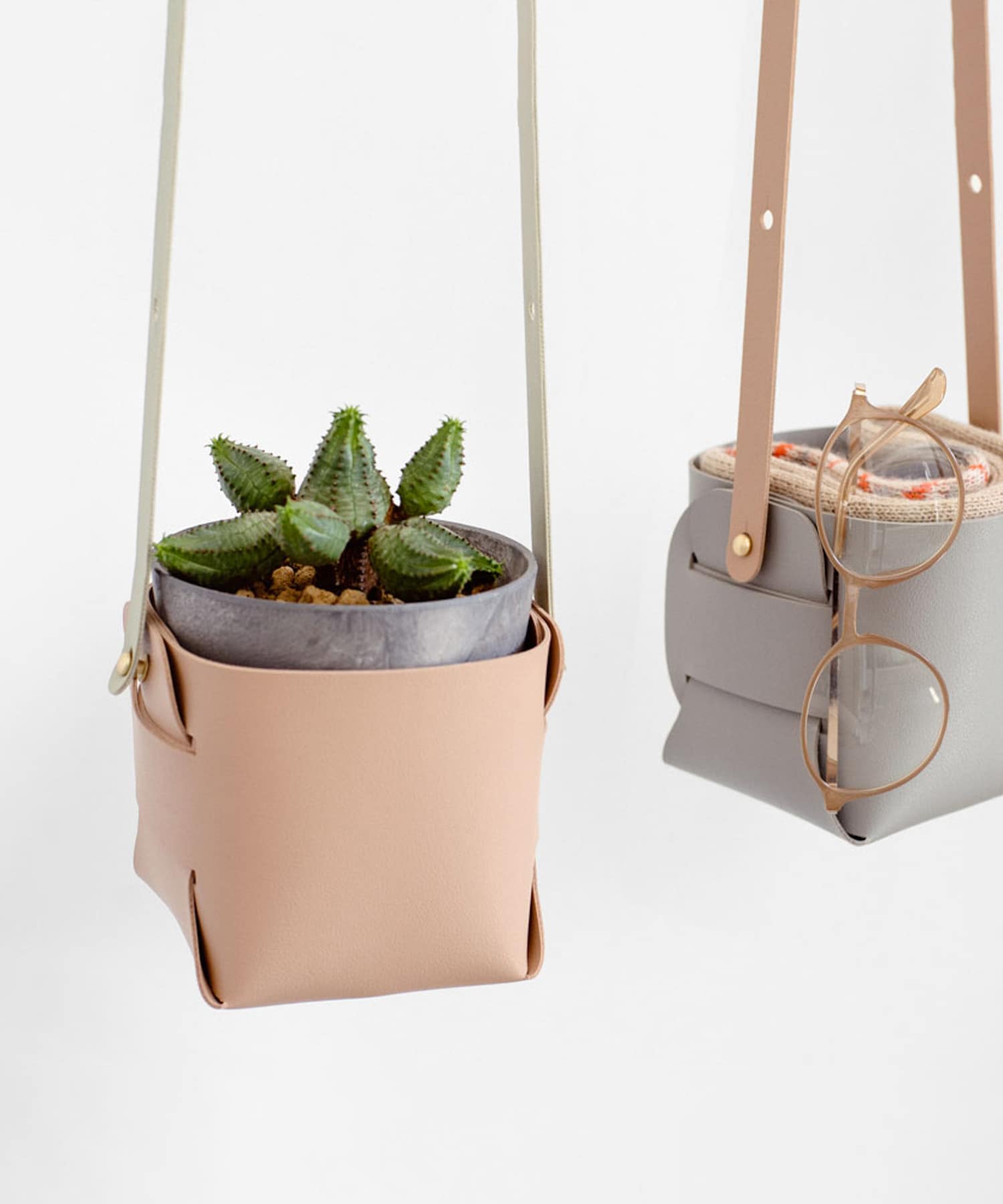 amabro　SOFT LEATHER POT Gray -