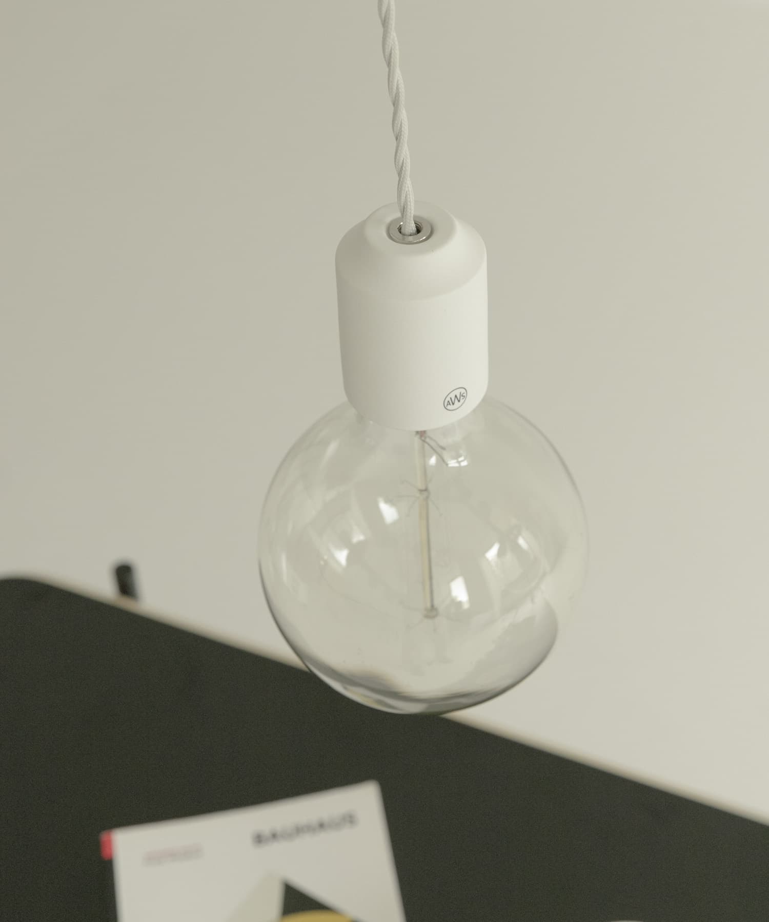 ARTWORKSTUDIO　Ceramic Jupiter ペンダント WHITE -