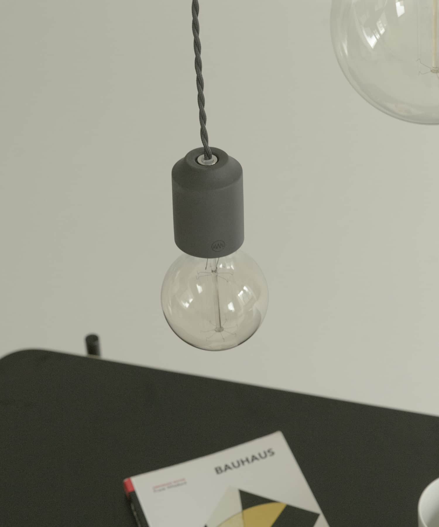 ARTWORKSTUDIO　Ceramic Jupiter ペンダント BLACK -