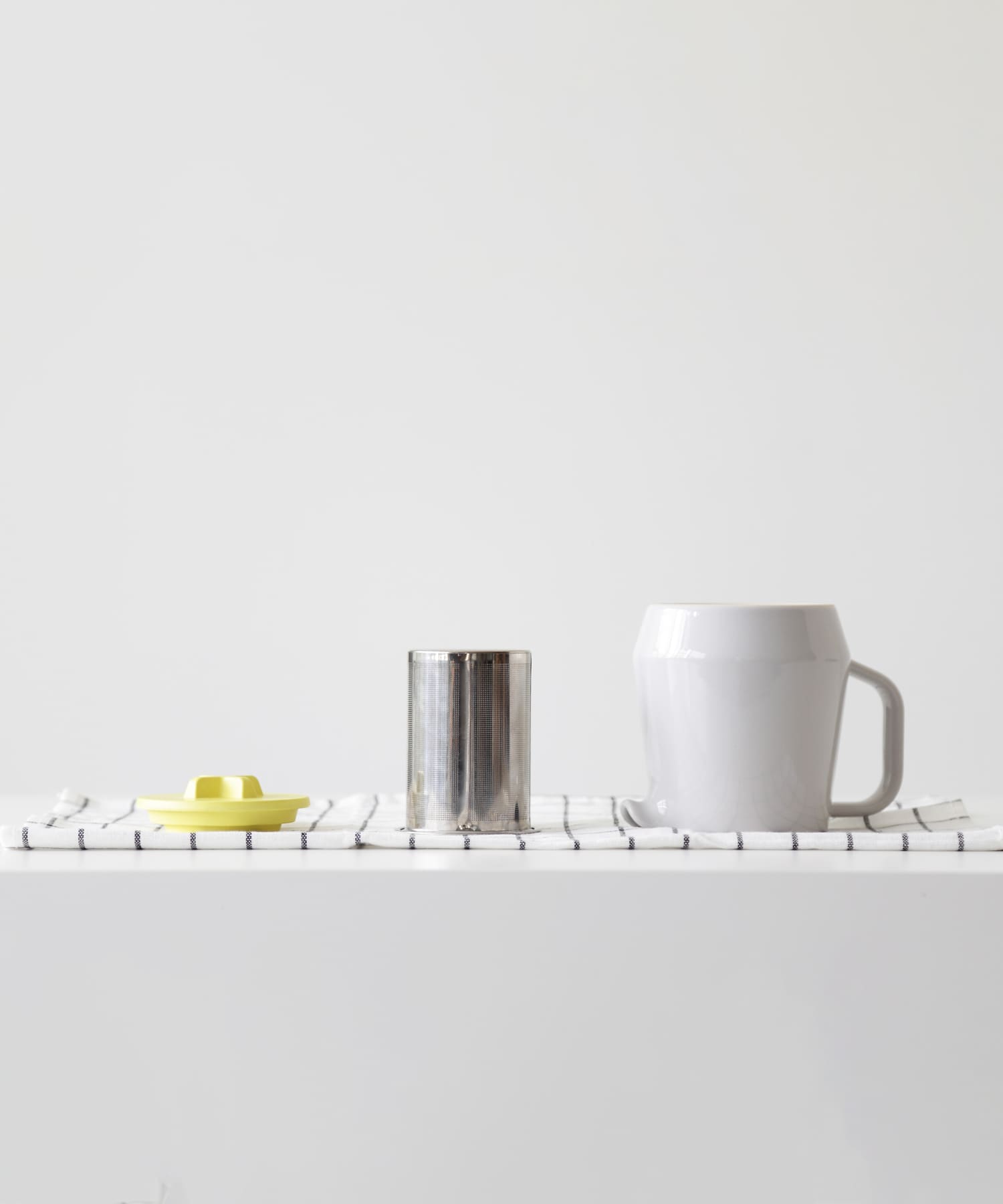 ideaco　Tableware 450 teapot GRAYxYEL -