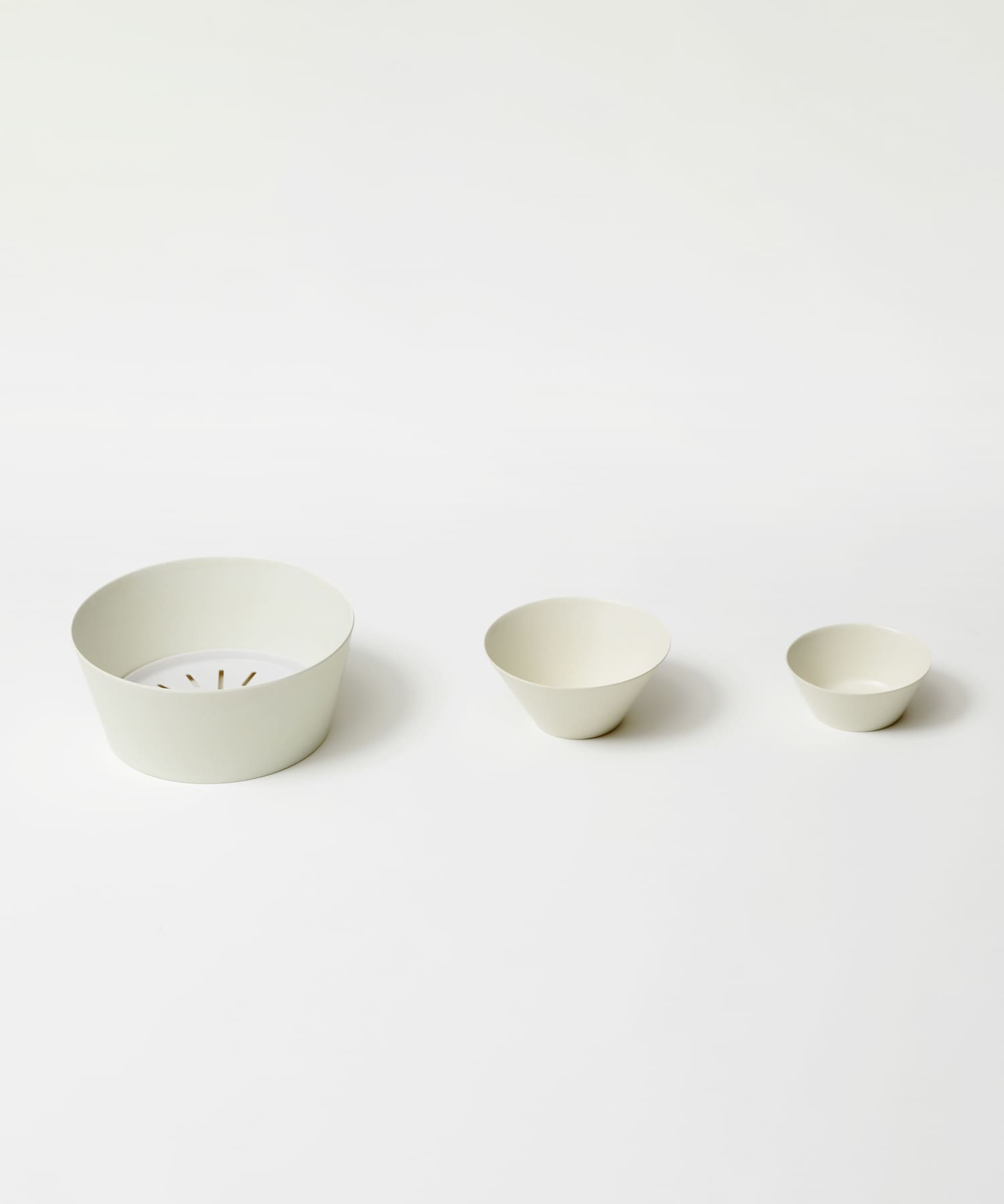 ideaco　usumono salad bowl sand white -