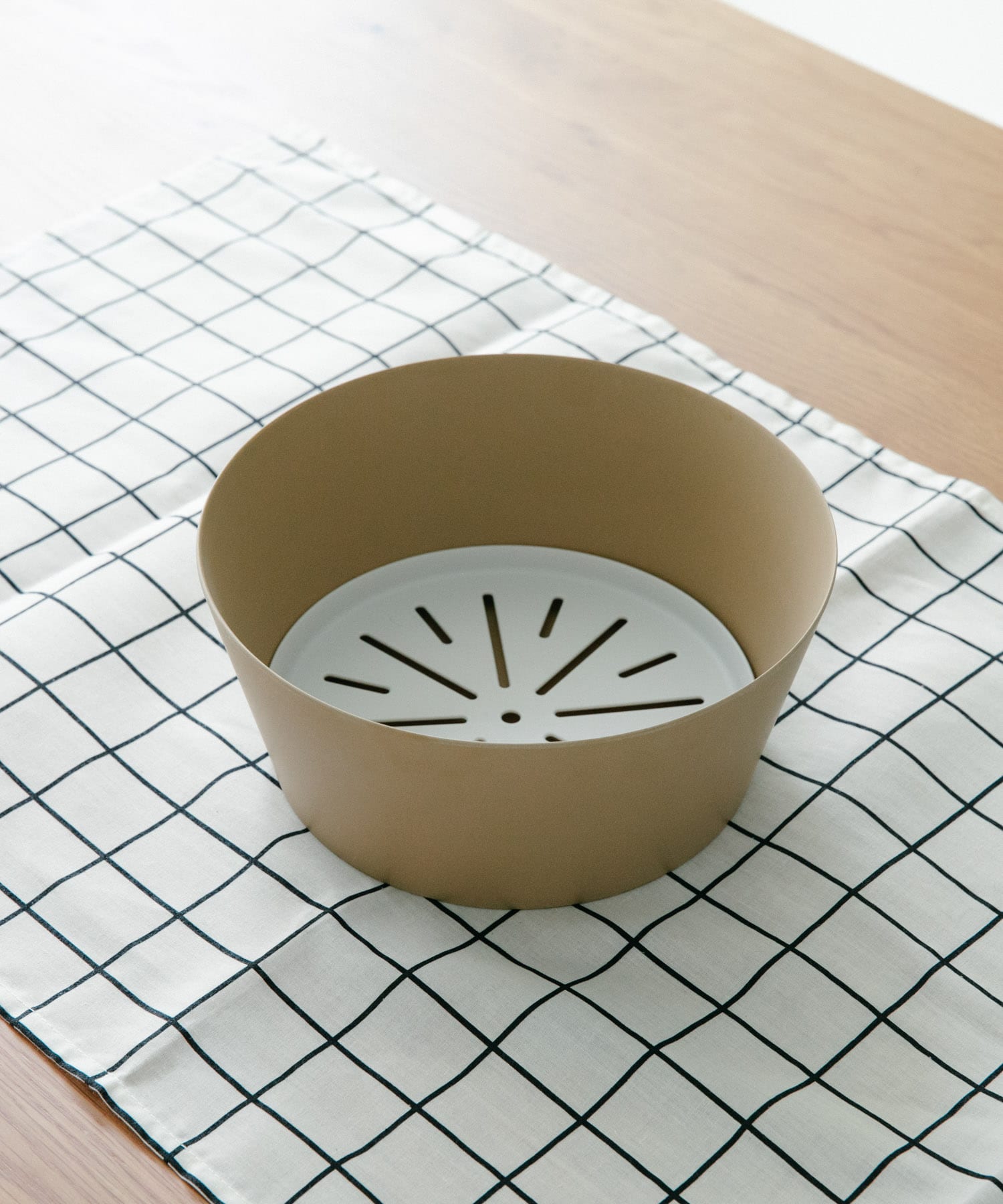 ideaco　usumono salad bowl soil beige -