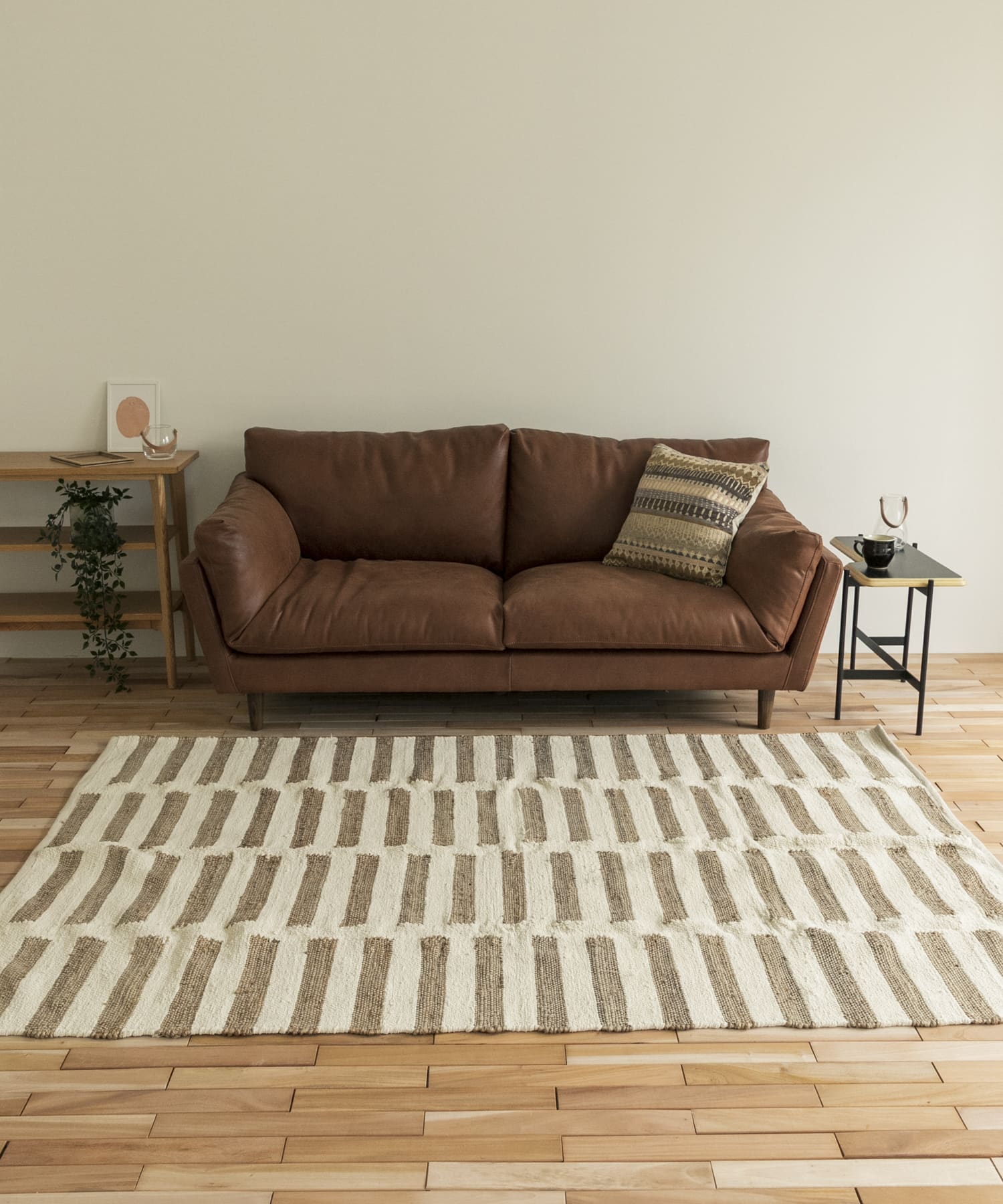 RugRu　バーニシア ラグ 140x200cm BEIGE MIX -