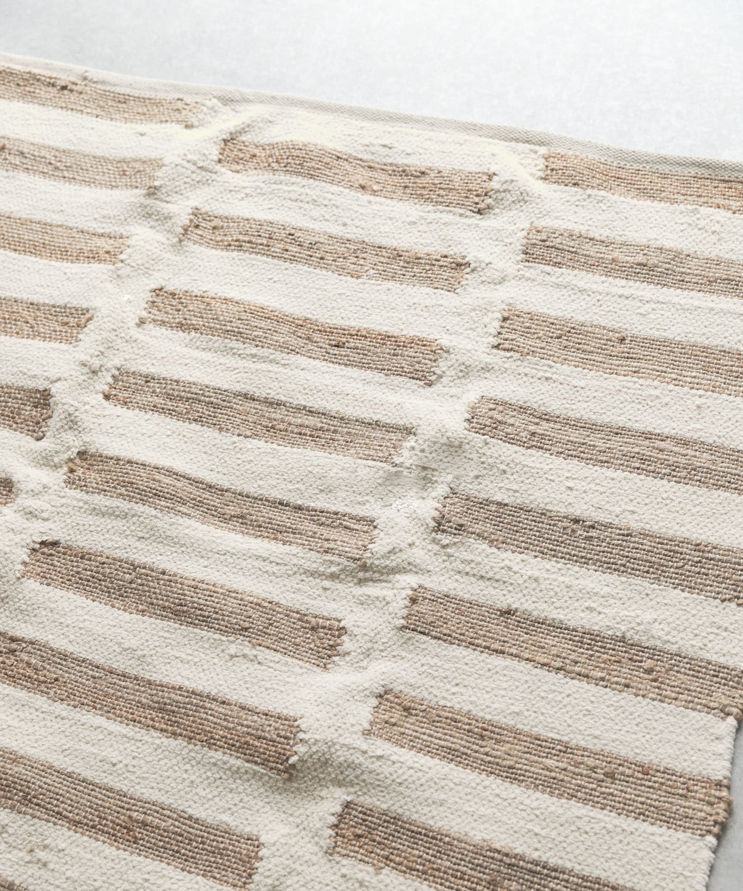 RugRu　バーニシア ラグ 140x200cm BEIGE MIX -