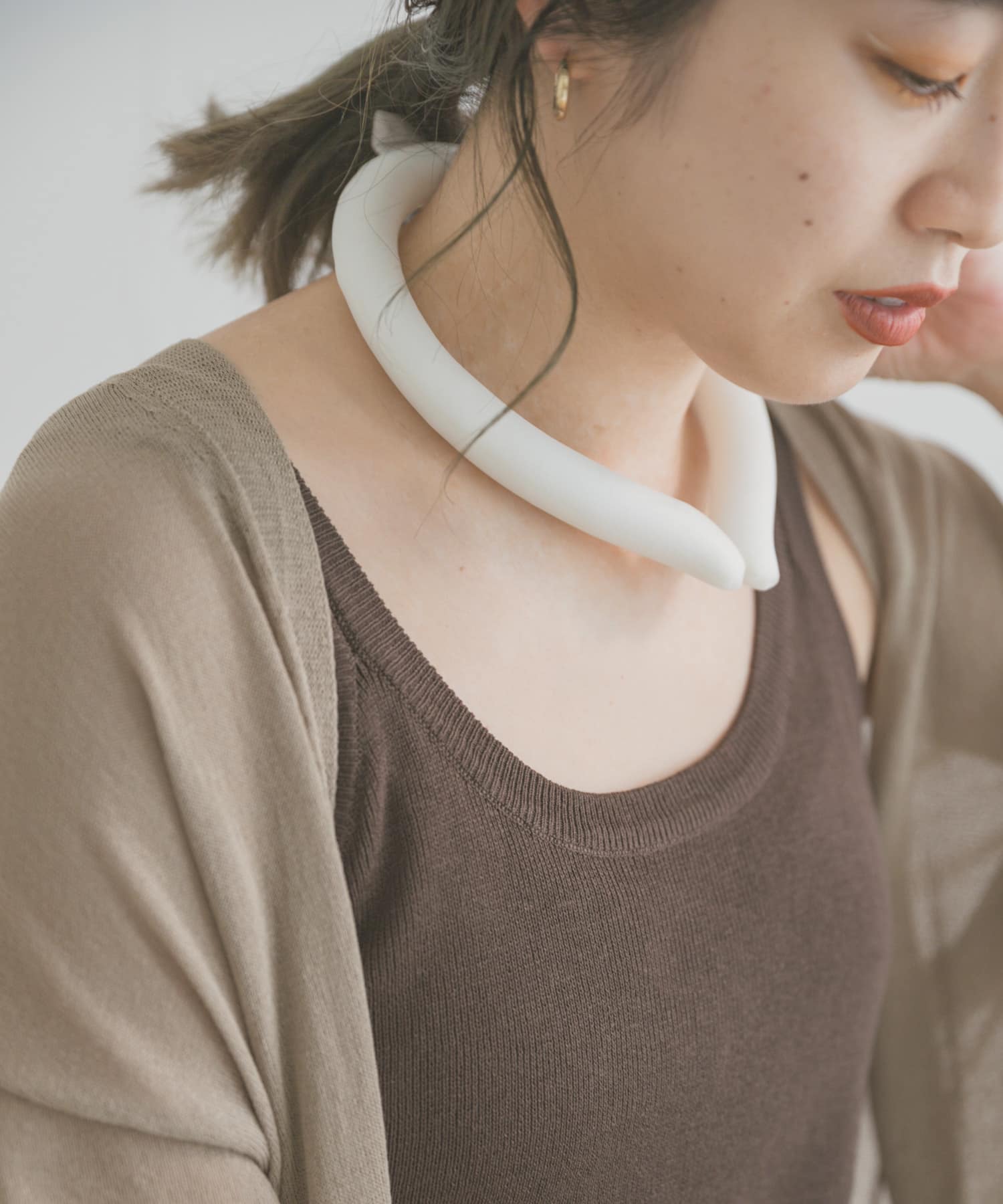 COOL NECKRING WHT -