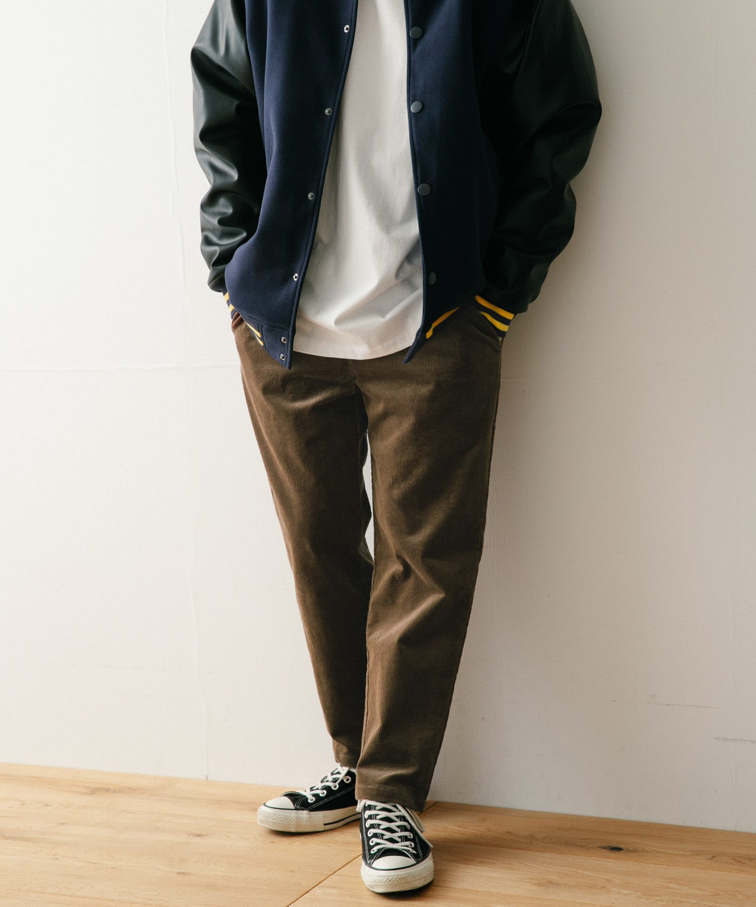 ストレッチコーデュロイ テーパードパンツ