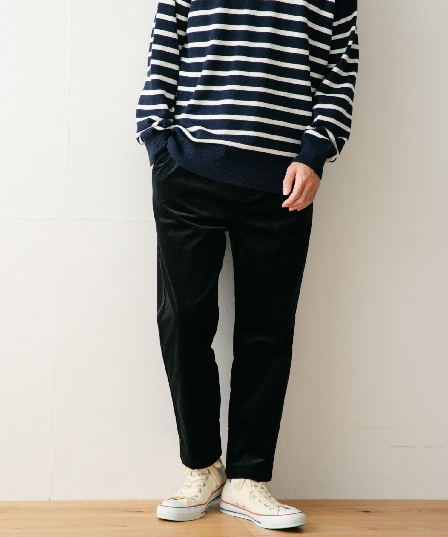 ストレッチコーデュロイ テーパードパンツ