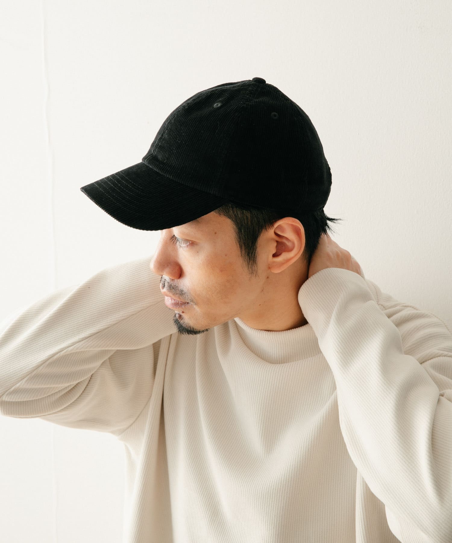 NEW HATTAN　Corduroy Cap BLK -