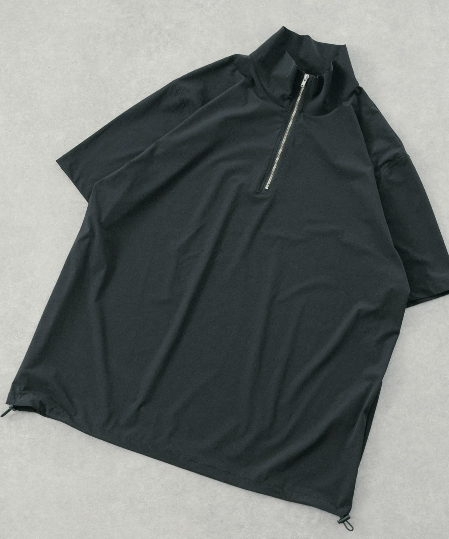 シルキーナイロンハーフZIP多機能トップス BLK L