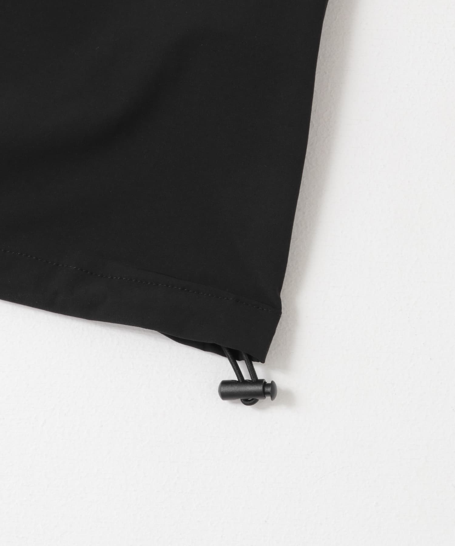 シルキーナイロンハーフZIP多機能トップス BLK M
