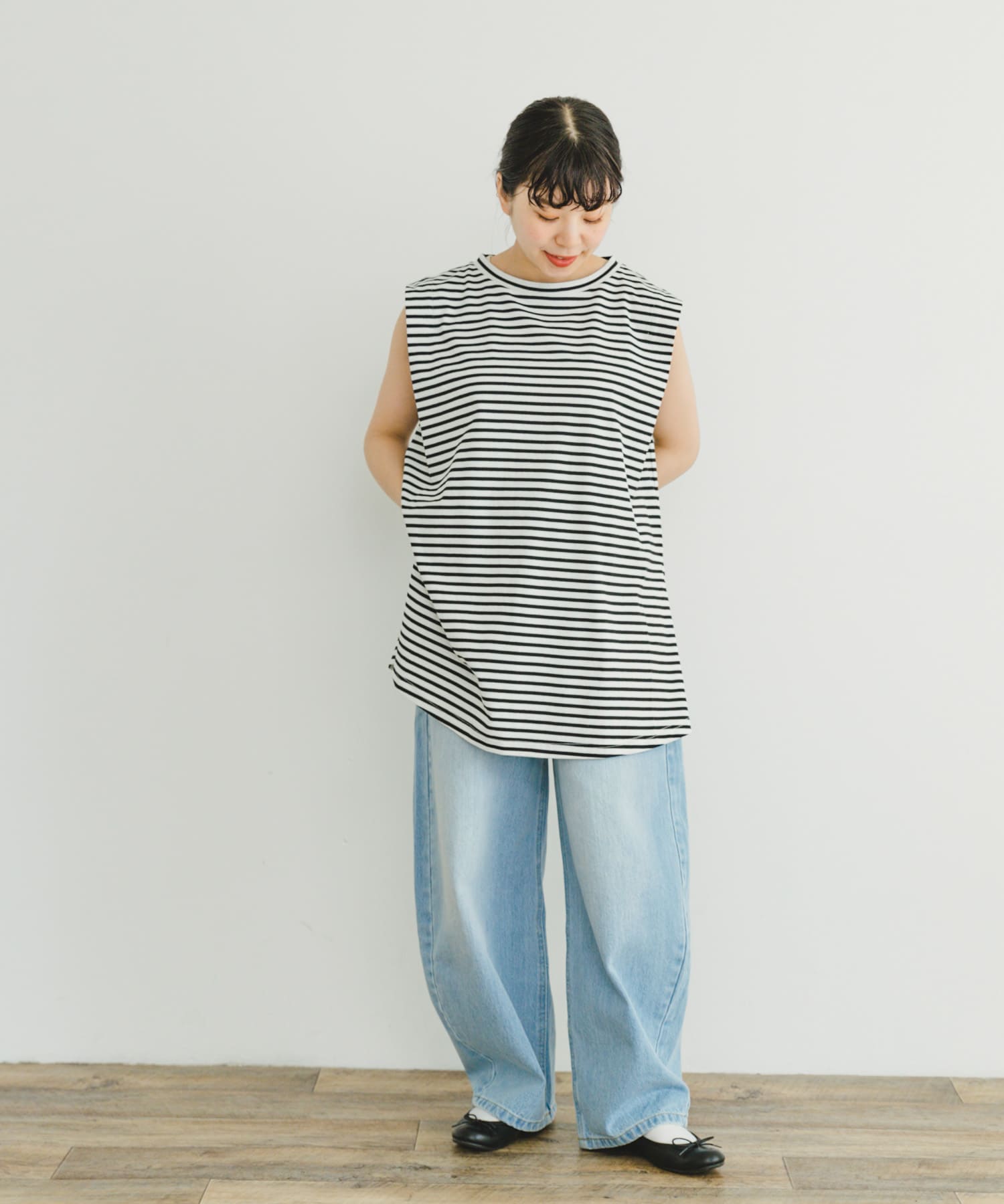WHT×BLK②