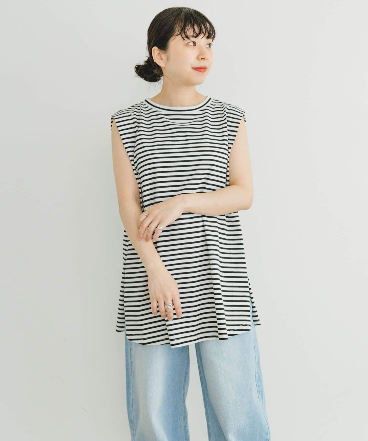 WHT×BLK②
