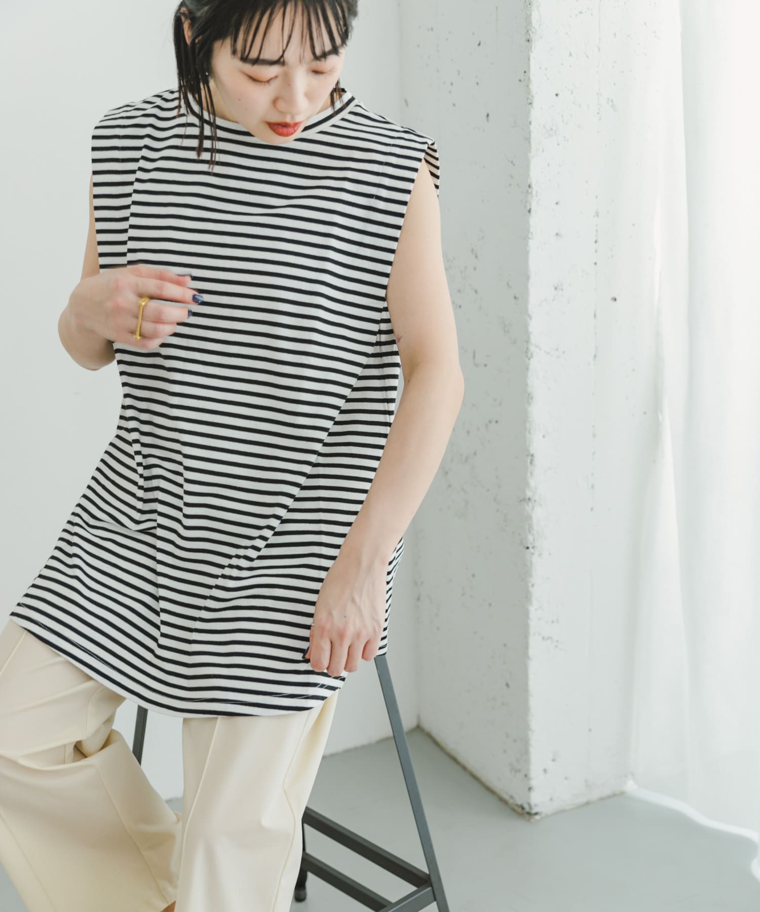 WHT×BLK②
