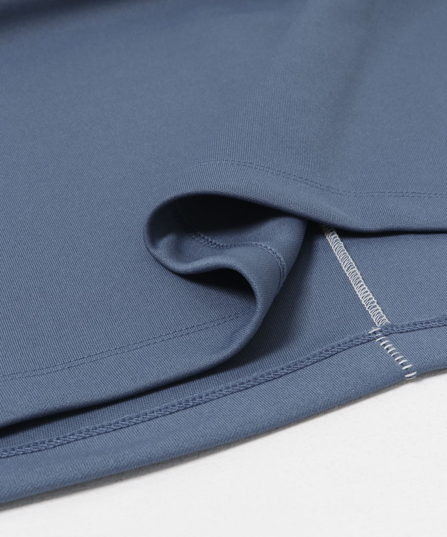ソフトダンボール カラーステッチ カットソー BLU M