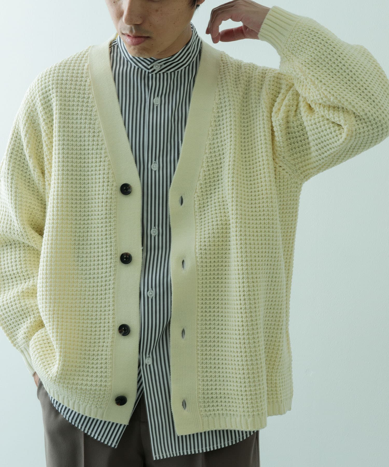 ワッフル編み Vネックニットカーディガン
