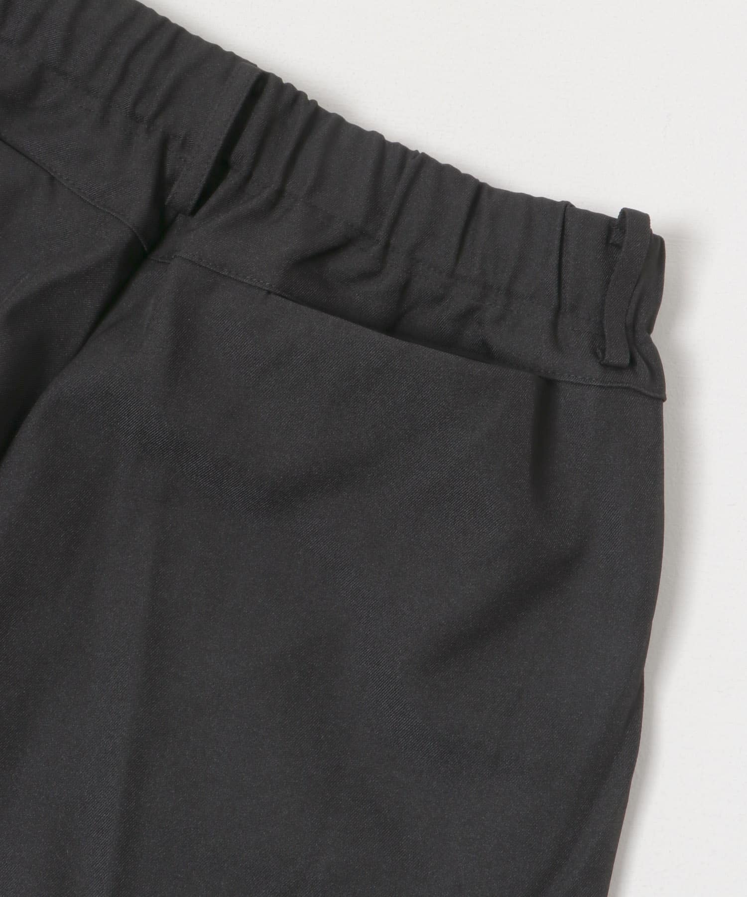 ストレッチツイル テーパードパンツ BLK M