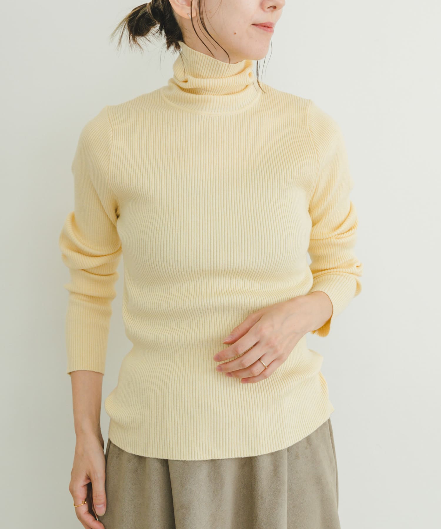 タートルネックリブニット OFF FREE