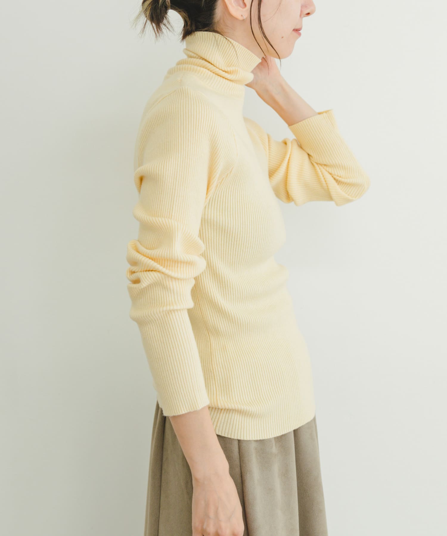 タートルネックリブニット OFF FREE