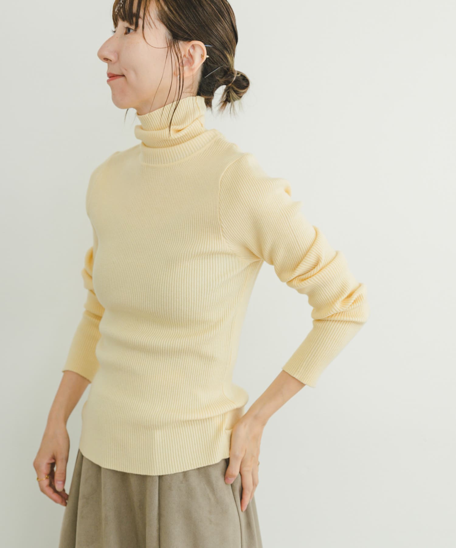 タートルネックリブニット OFF FREE