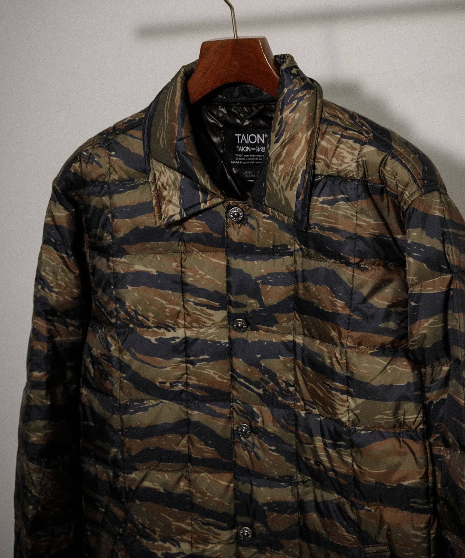 TAION　Down Coach Jacket