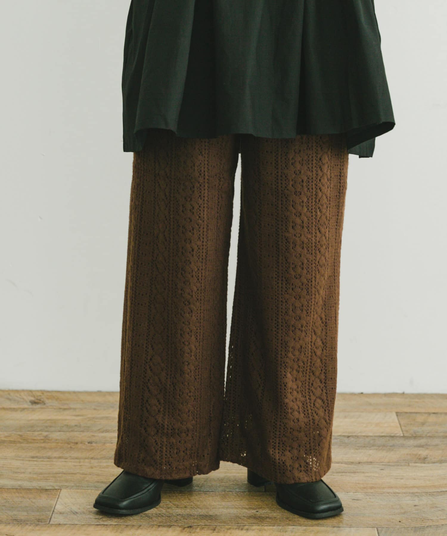 起毛レースイージーパンツ