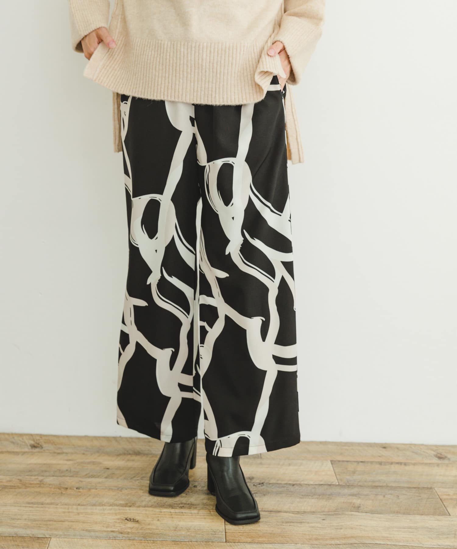 ガライージーパンツ