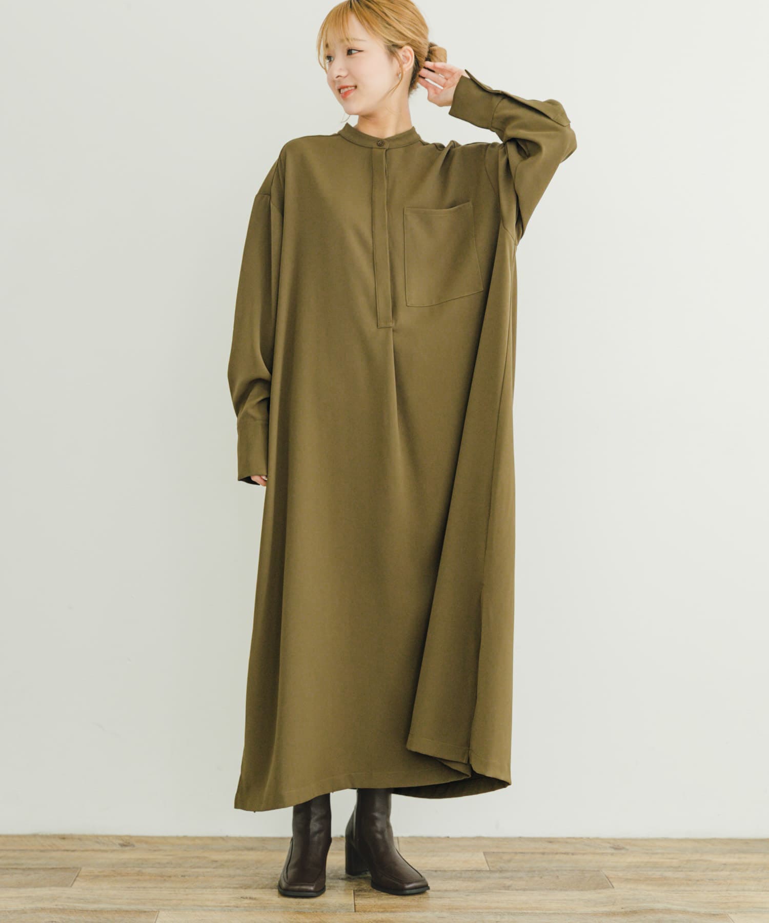 【新品タグ付き】URBAN RESEARCH DOORSバンドカラーワンピース バンドカラーワンピース(FREE KHK): ワンピース｜URBAN RESEARCH