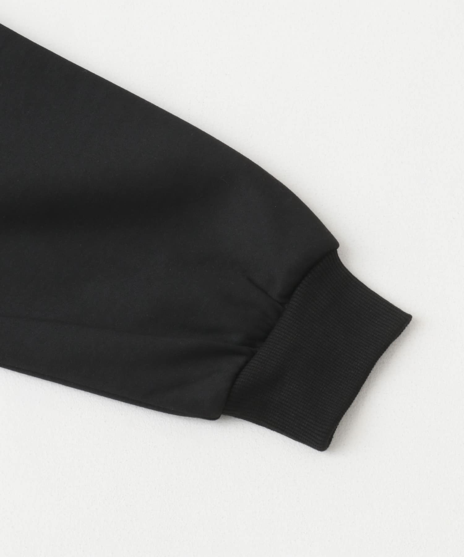 ストレッチダンボール クルーネックプルオーバー BLK M