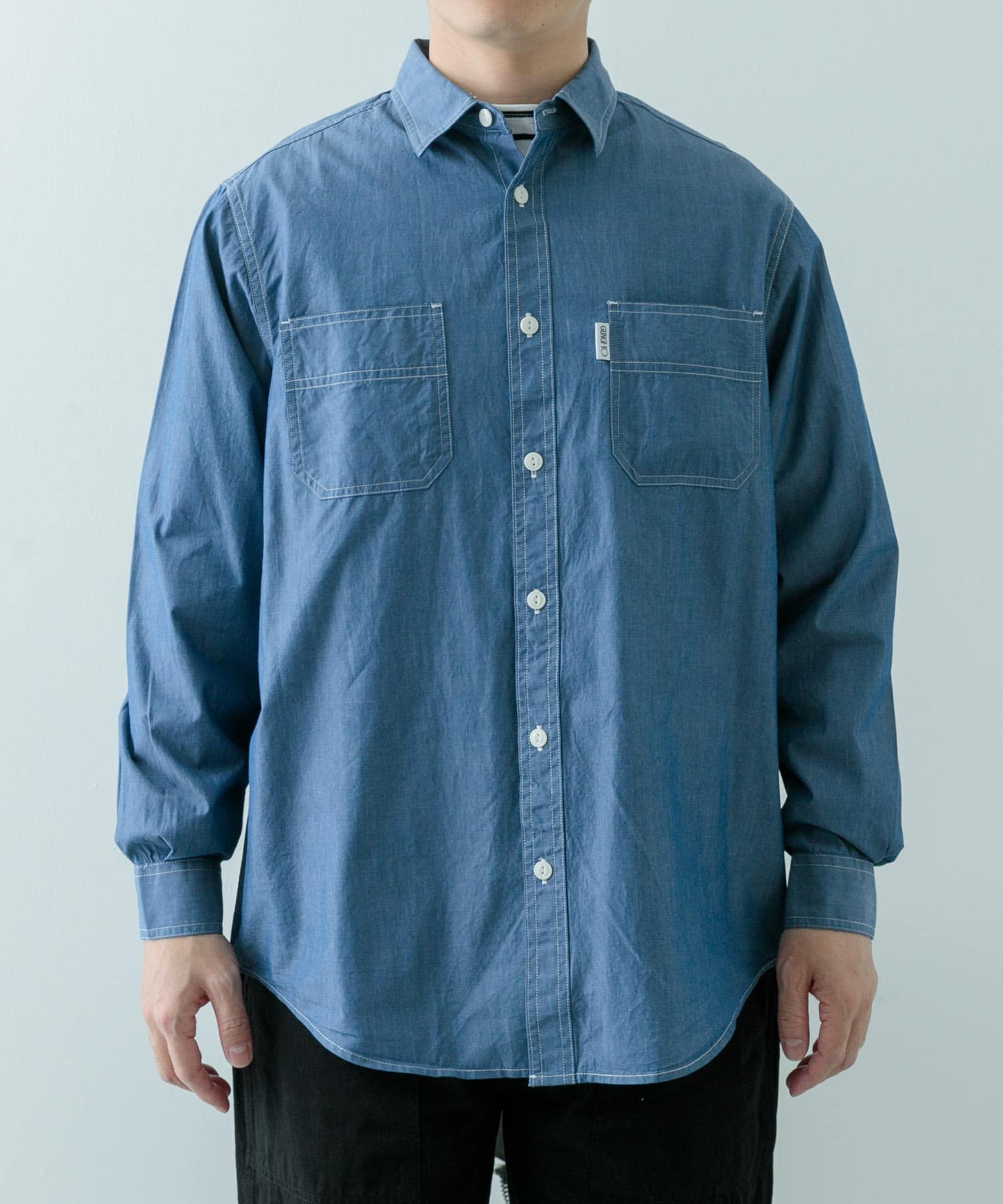 別注』GUNGHO×ITEMS シャンブレーワークシャツ(M BLU): トップス