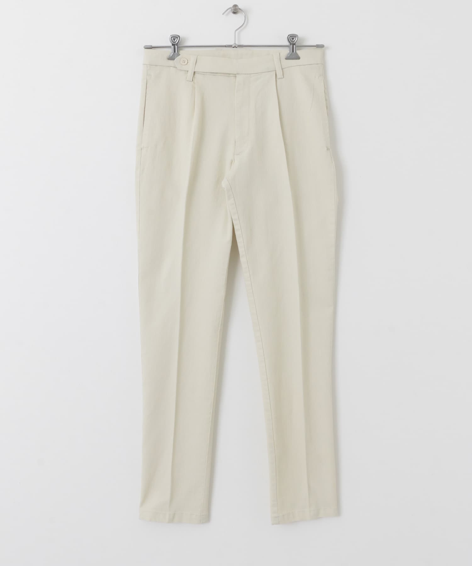 1-tuck テーパード デニムスラックス WHT M
