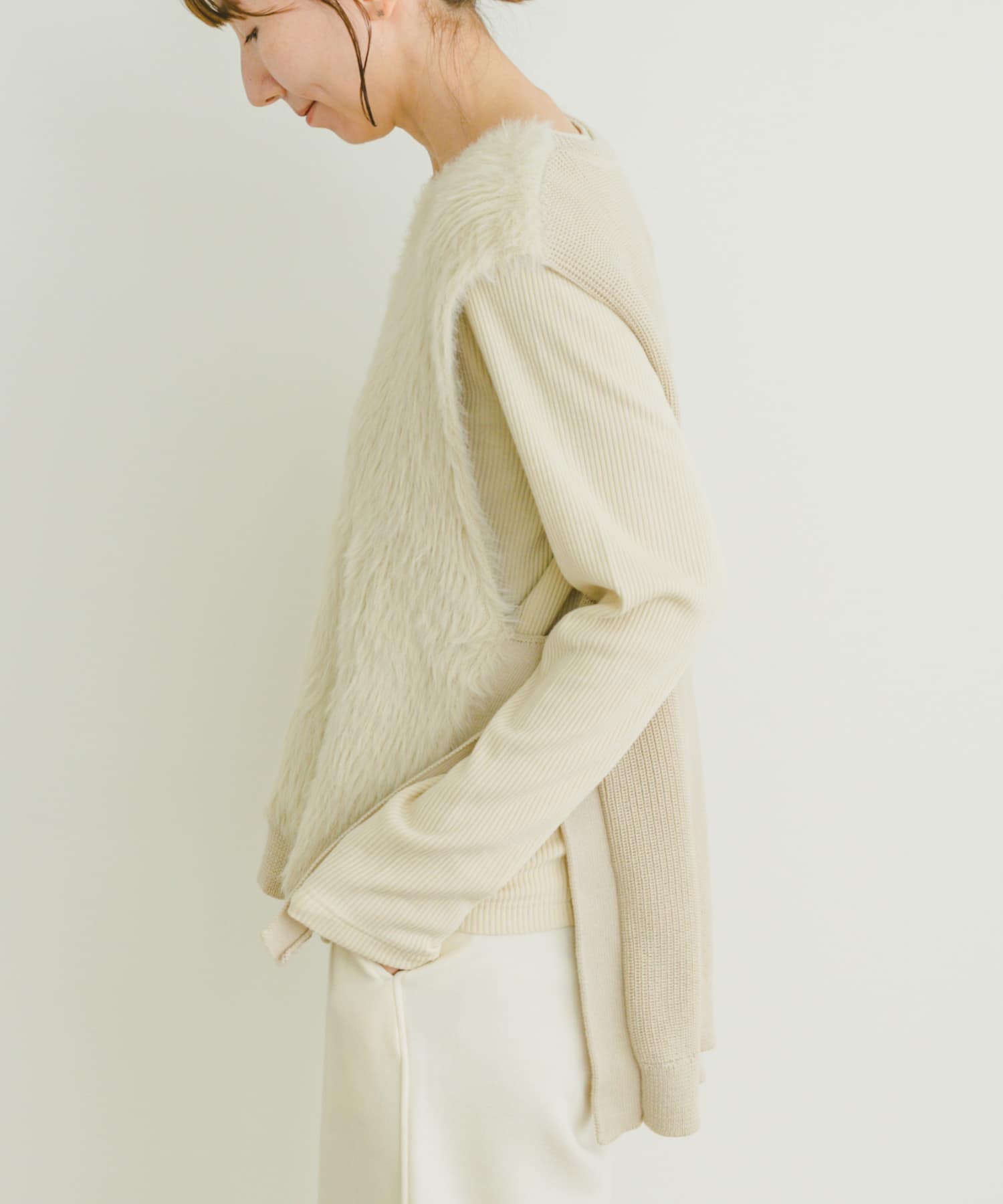 TOPS:ITA4-21A001 リブクルーネックカットソー