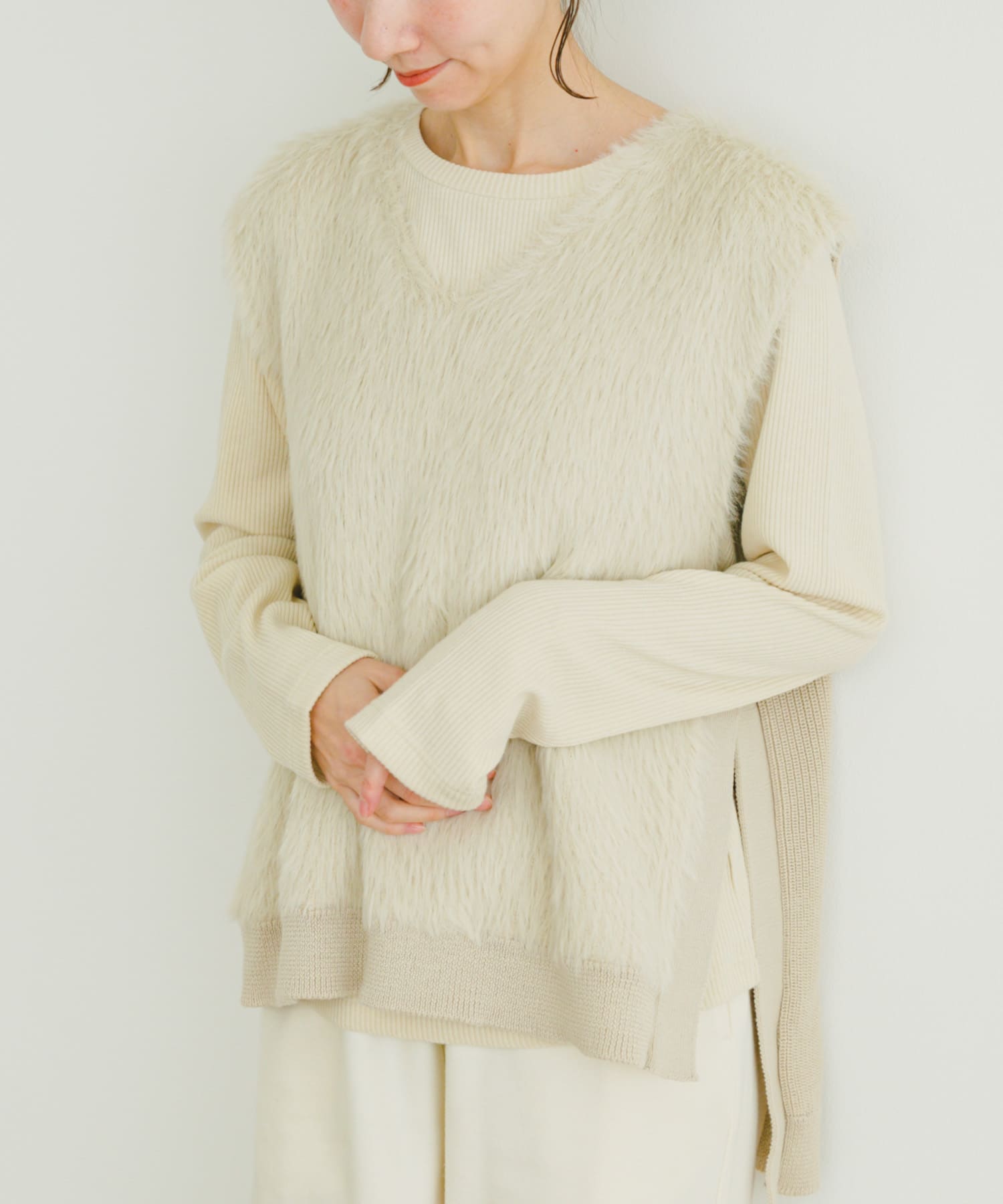 TOPS:ITA4-21A001 リブクルーネックカットソー
