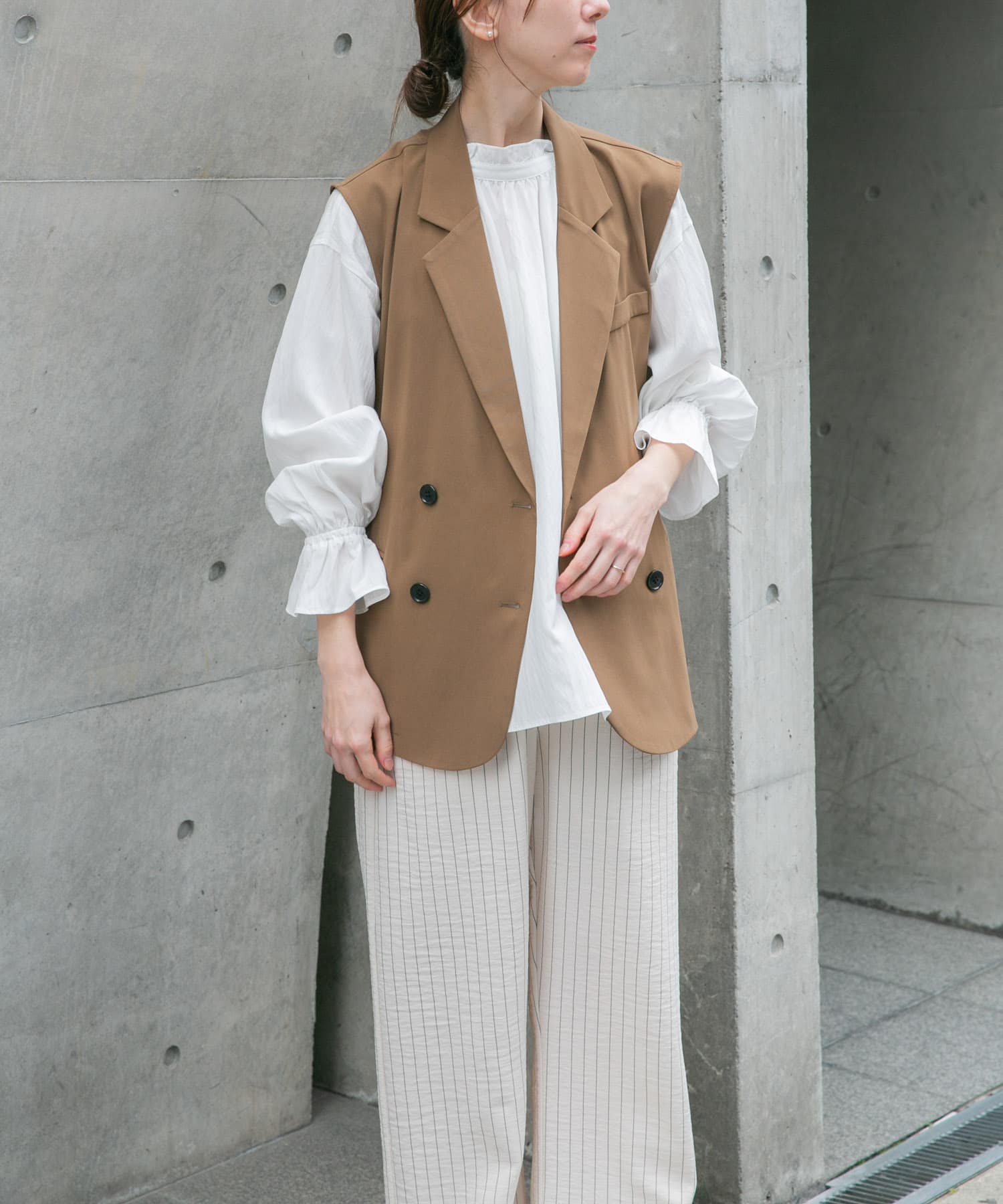 OUTER:ITA4-27A010/ダブルブレストジレ