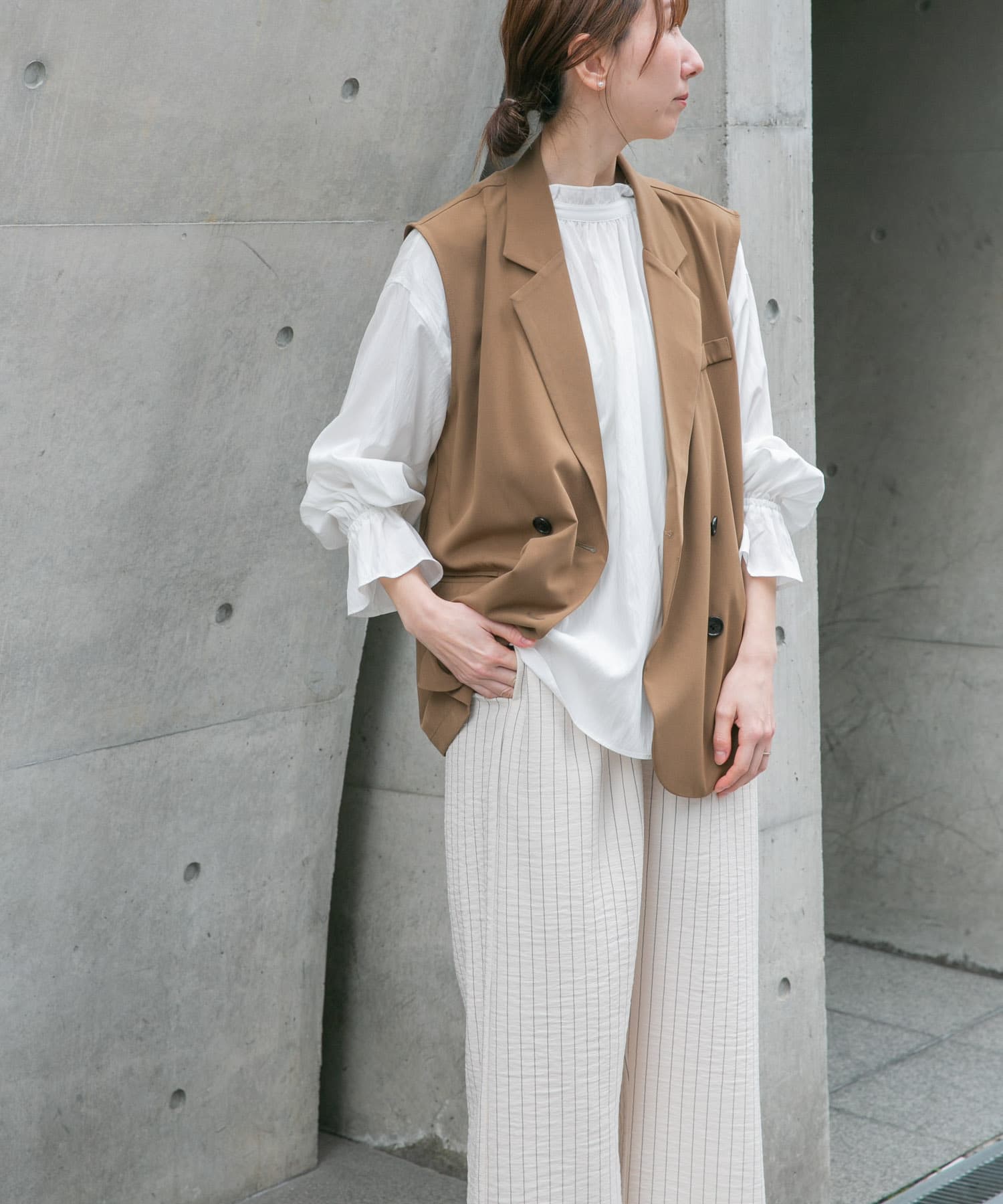 OUTER:ITA4-27A010/ダブルブレストジレ