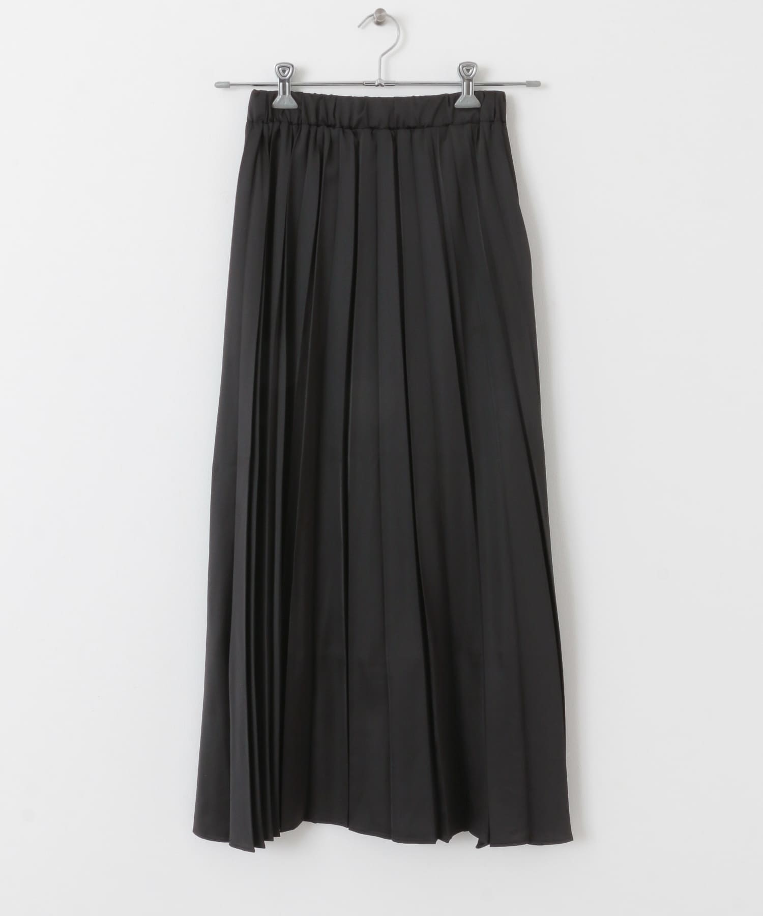 マットサテンランダムプリーツスカート BLK FREE