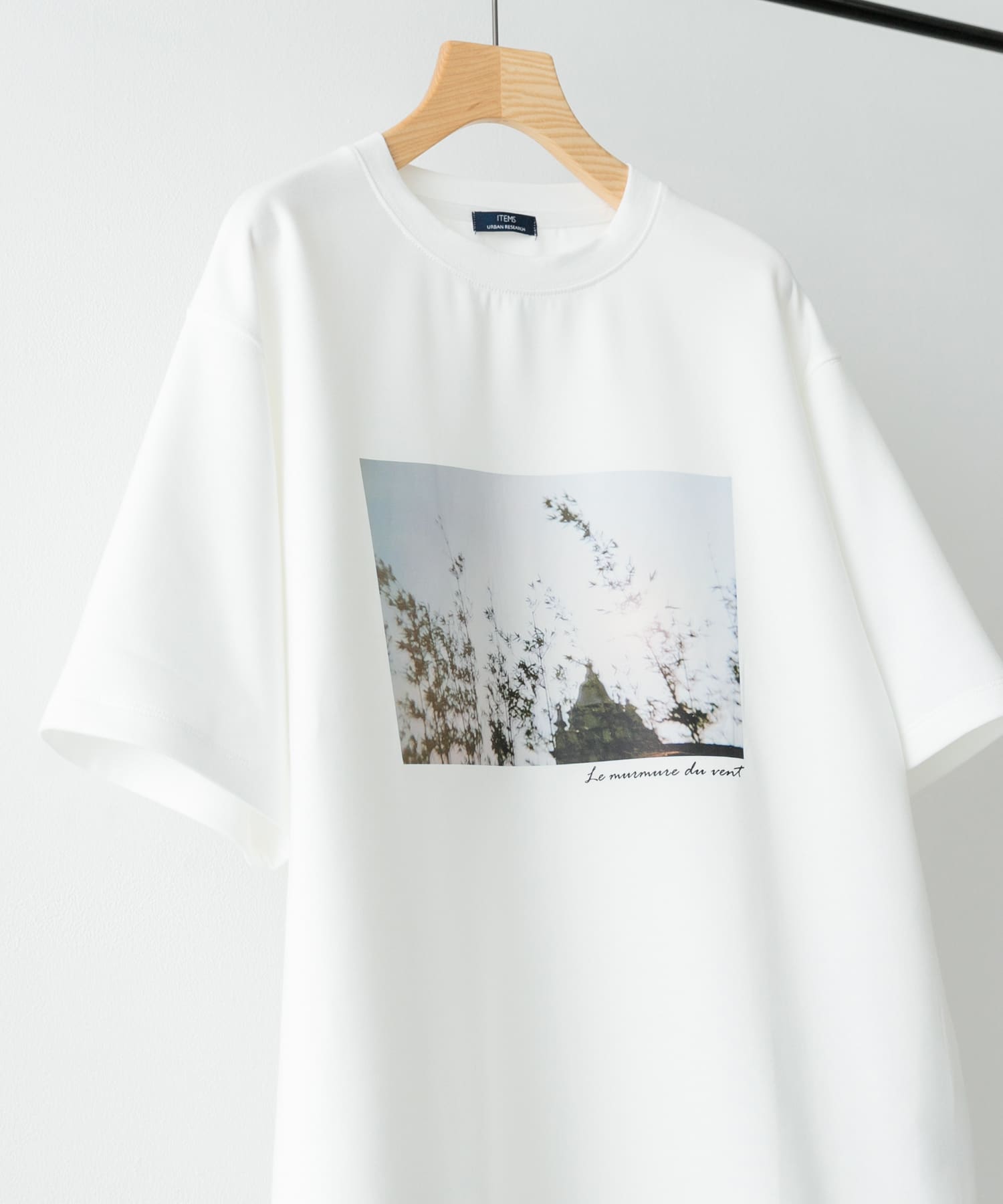 Art Graphic ポンチTシャツ Wind