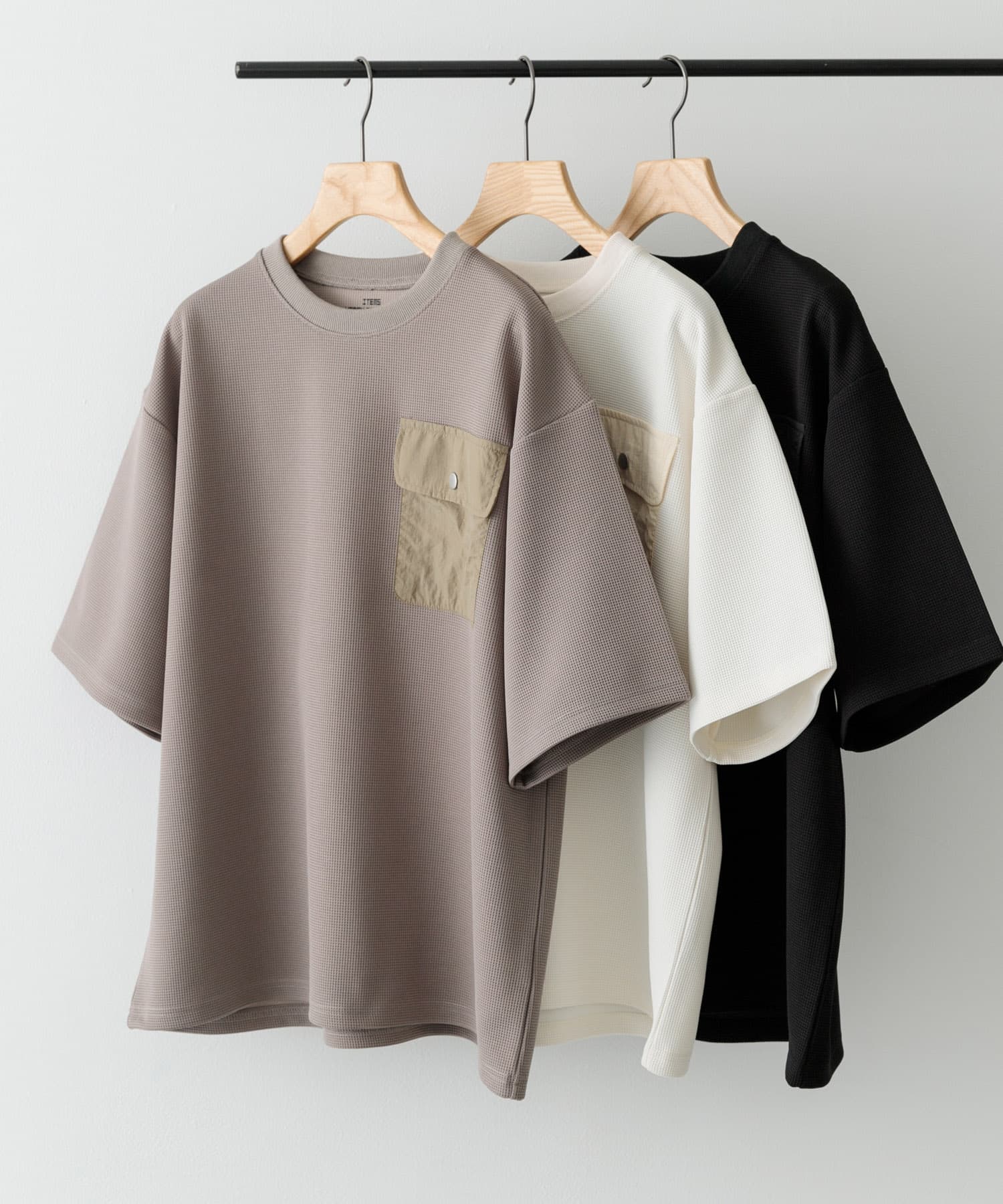 フラップポケットワッフルクルーネックTops MOC L