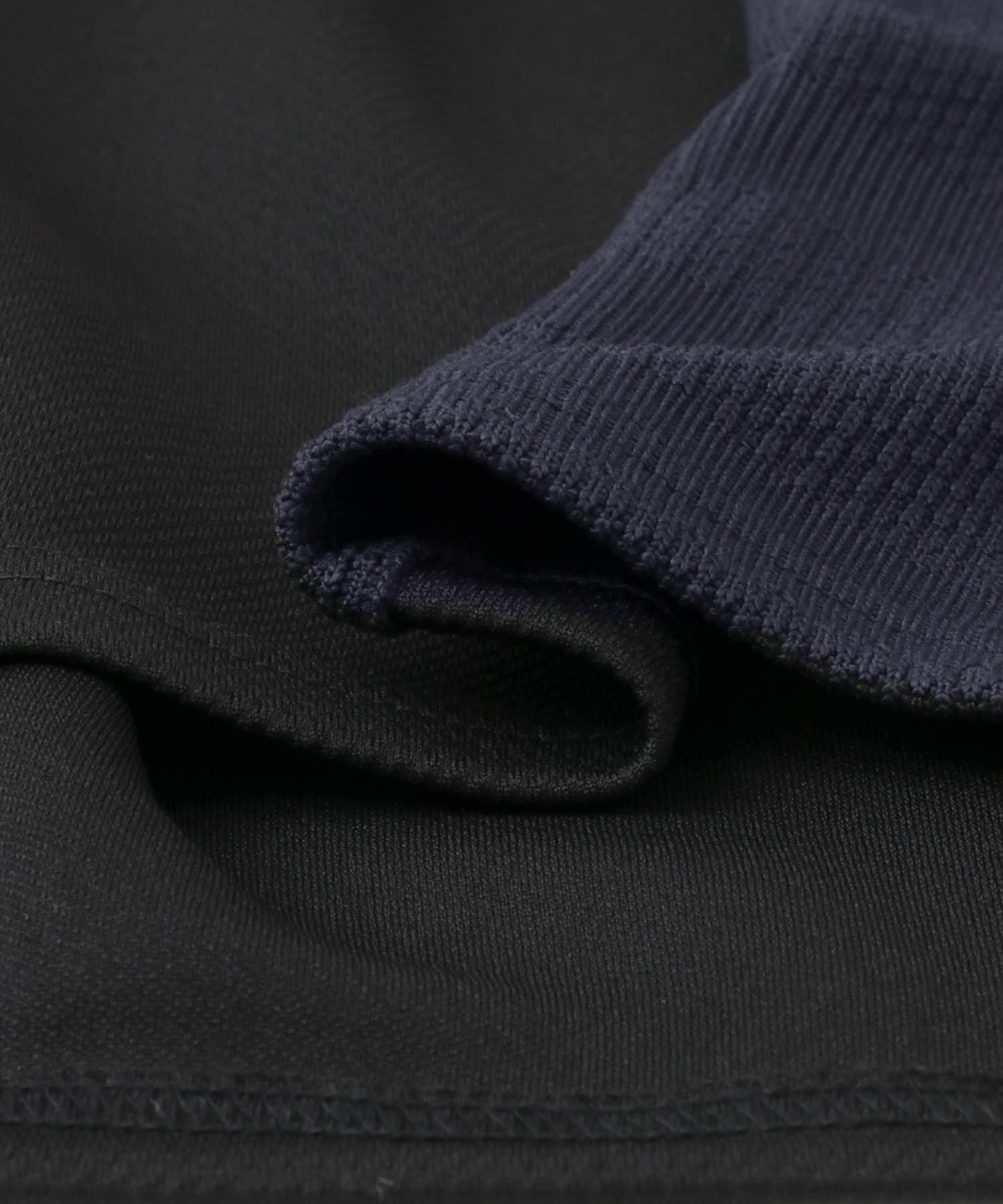 クルーネックジャカード切替トップス BLK M