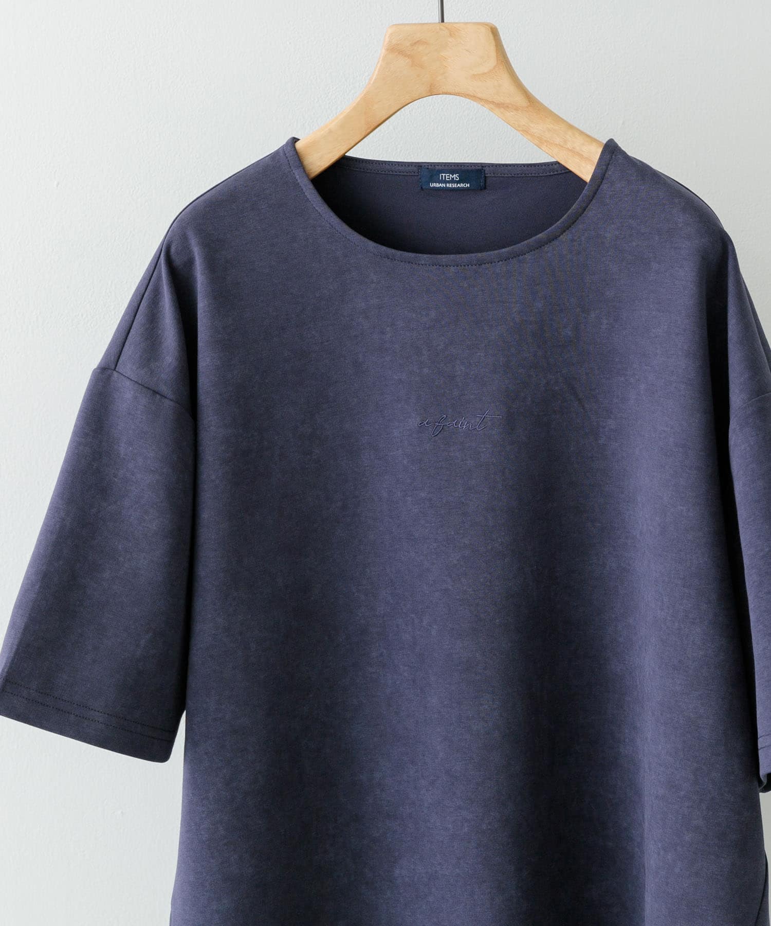 ワンポイント刺繍フェードポンチtops