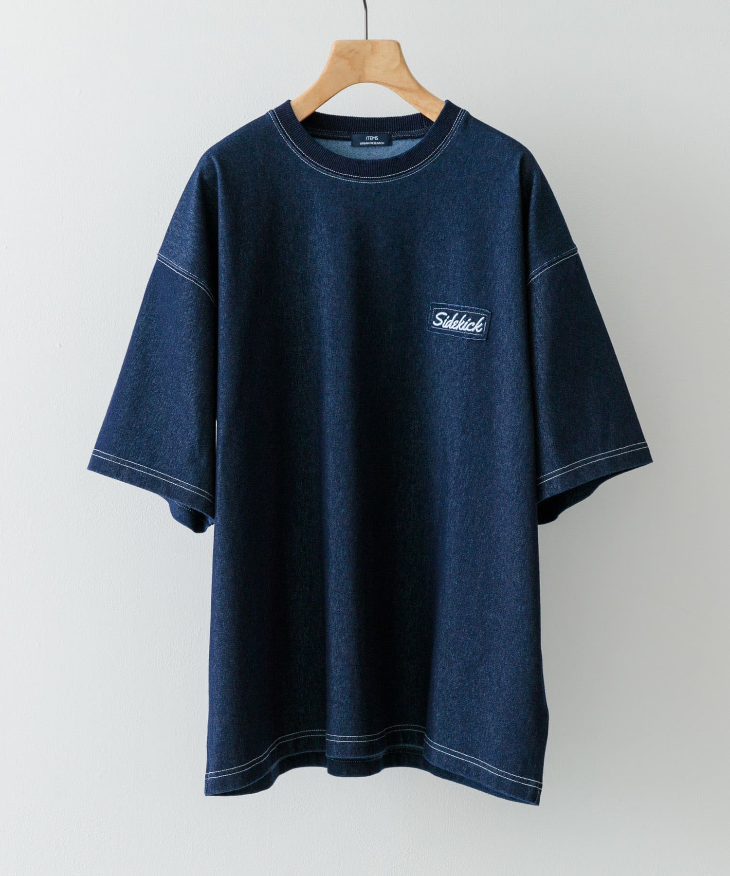 ワンポイント刺繍クルーネックデニムTシャツ